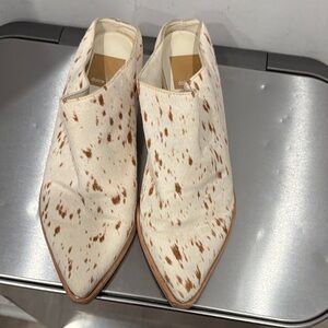 Dolce Vita sz 6 Pony Hair mule Tan and Cream Mules